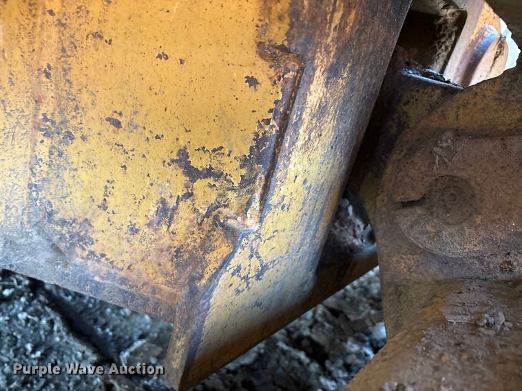 image for item EA7840 John Deere 700H dozer