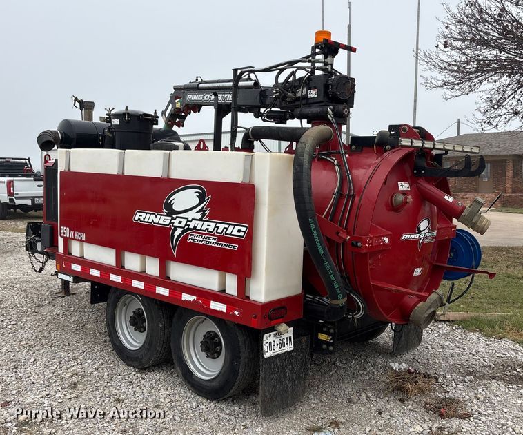 image for item EA7852 2021 Ring-O-Matic 850 HI CFM vacuum excavator