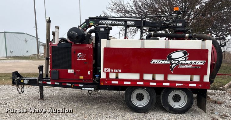 image for item EA7852 2021 Ring-O-Matic 850 HI CFM vacuum excavator