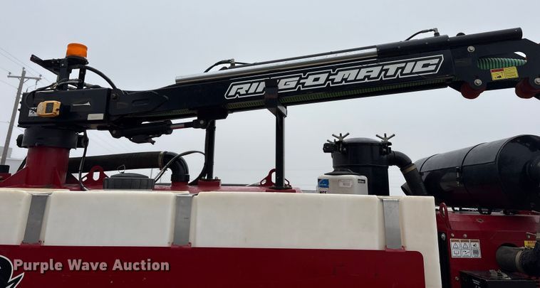 image for item EA7852 2021 Ring-O-Matic 850 HI CFM vacuum excavator