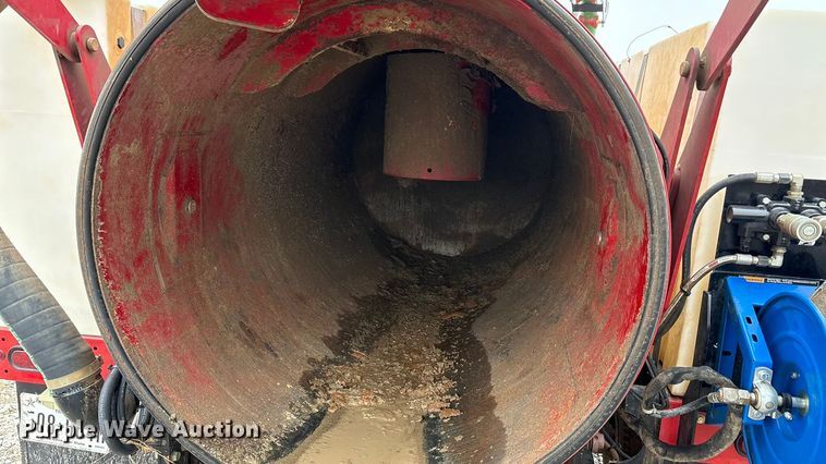 image for item EA7852 2021 Ring-O-Matic 850 HI CFM vacuum excavator