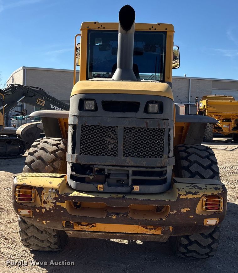 image for item EA7910 2006 Volvo L60E wheel loader