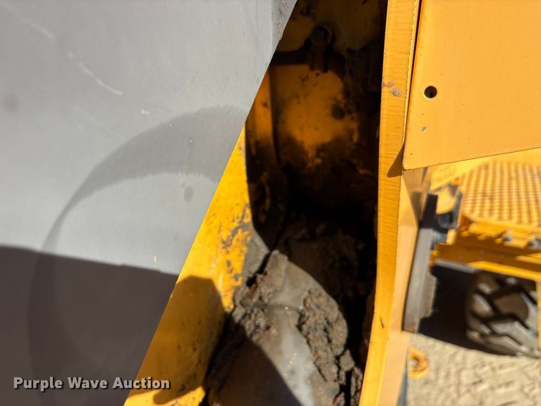 image for item EA7910 2006 Volvo L60E wheel loader