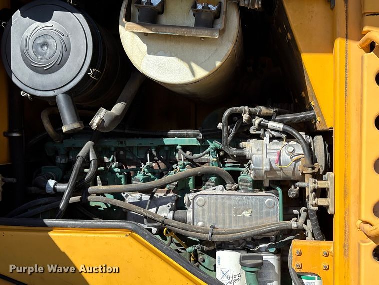 image for item EA7910 2006 Volvo L60E wheel loader