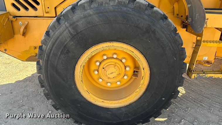 image for item EA7910 2006 Volvo L60E wheel loader