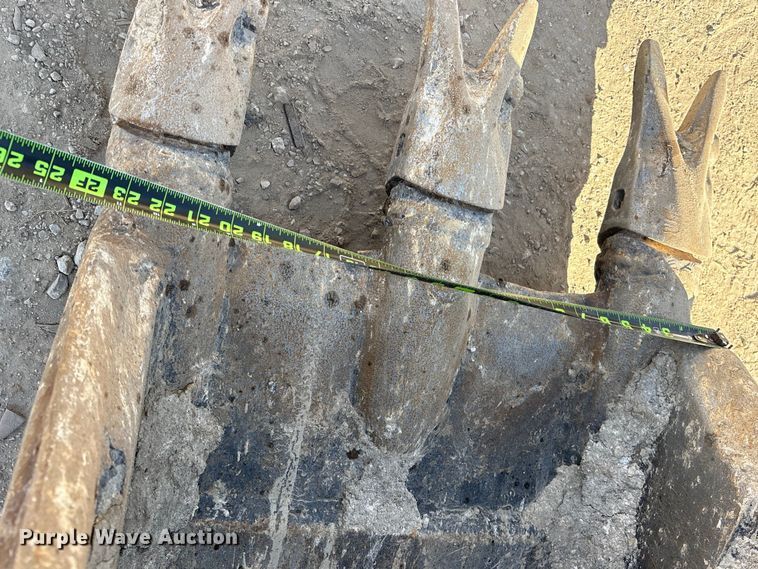 image for item EA7911 Volvo ECR145DL excavator