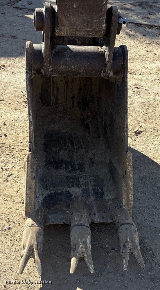 image for item EA7911 Volvo ECR145DL excavator