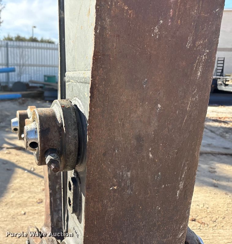 image for item EA7911 Volvo ECR145DL excavator