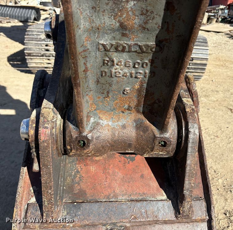 image for item EA7911 Volvo ECR145DL excavator