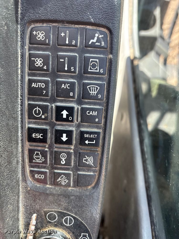 image for item EA7911 Volvo ECR145DL excavator