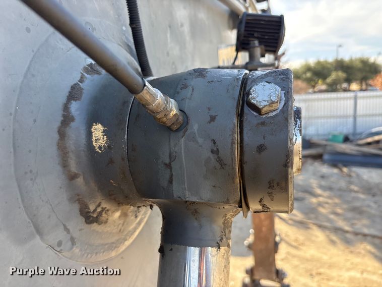 image for item EA7911 Volvo ECR145DL excavator