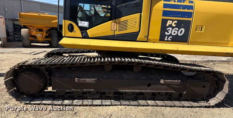 image for item EA7912 2018 Komatsu PC360LC excavator