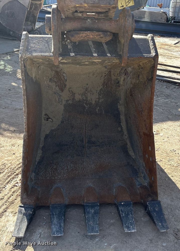 image for item EA7912 2018 Komatsu PC360LC excavator