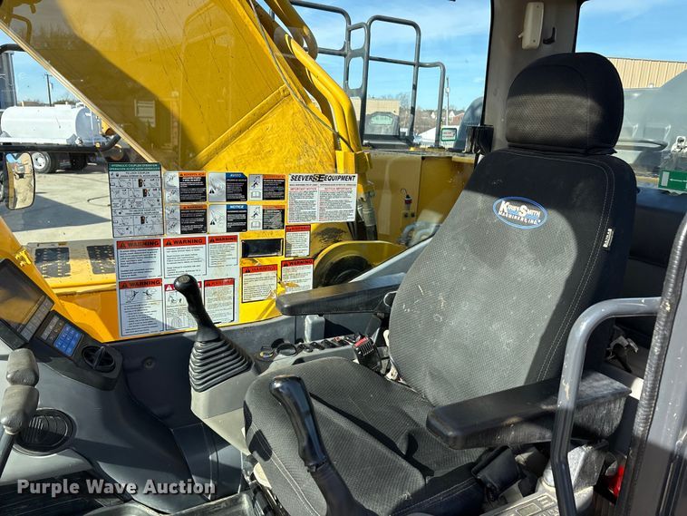image for item EA7912 2018 Komatsu PC360LC excavator