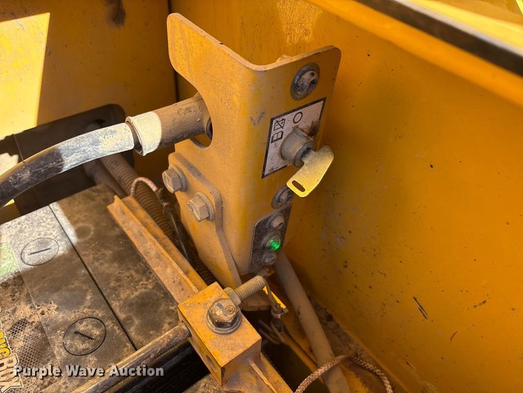 image for item EA7912 2018 Komatsu PC360LC excavator