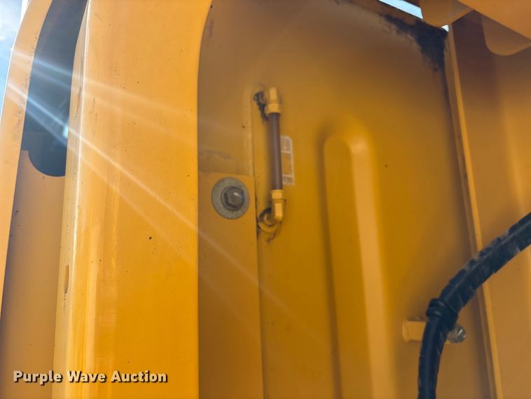 image for item EA7912 2018 Komatsu PC360LC excavator