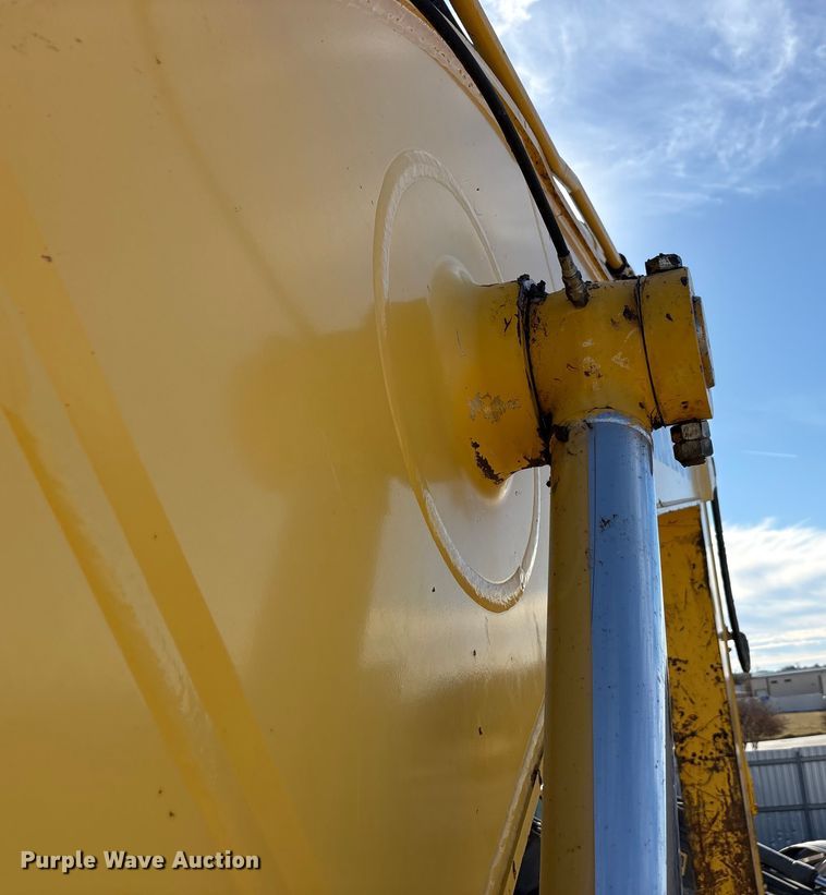 image for item EA7912 2018 Komatsu PC360LC excavator