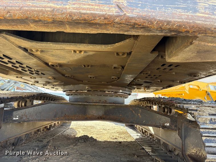 image for item EA7913 2020 Volvo EC250ELR excavator