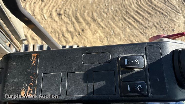 image for item EA7913 2020 Volvo EC250ELR excavator