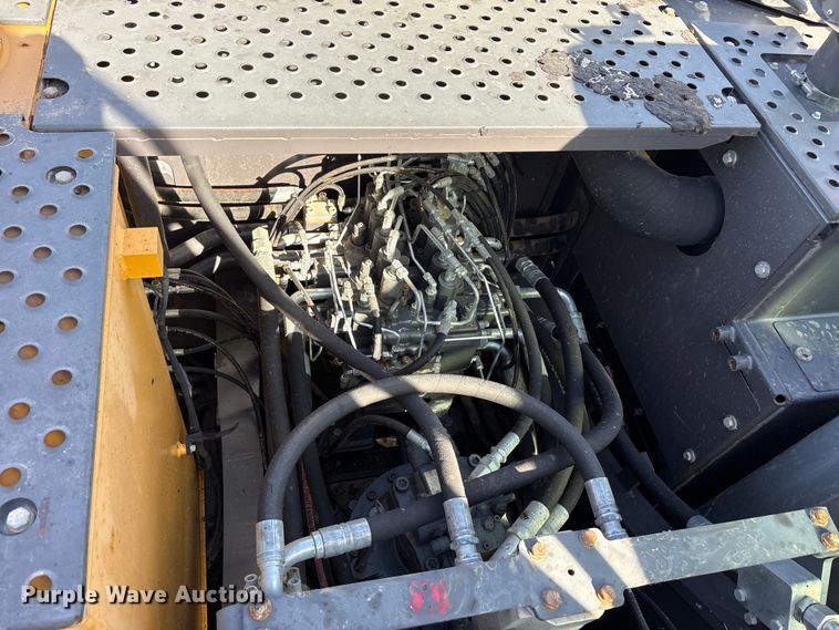 image for item EA7913 2020 Volvo EC250ELR excavator