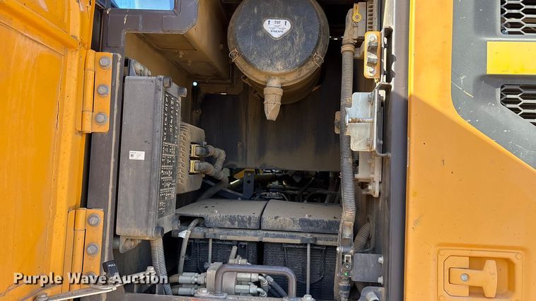 image for item EA7913 2020 Volvo EC250ELR excavator