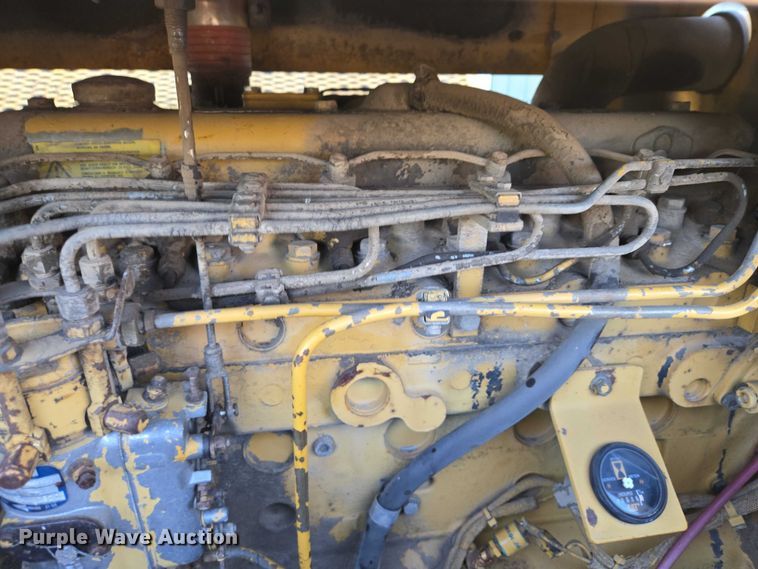 image for item EB1205 Caterpillar WE-851B windrower
