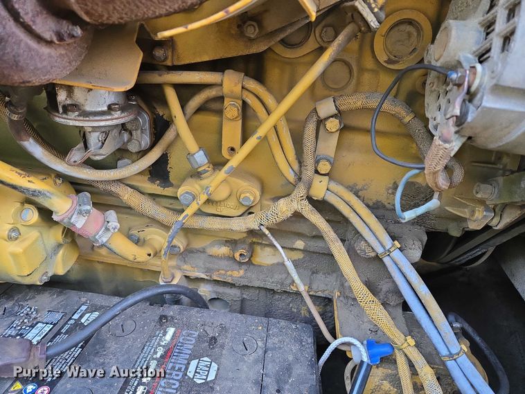 image for item EB1205 Caterpillar WE-851B windrower