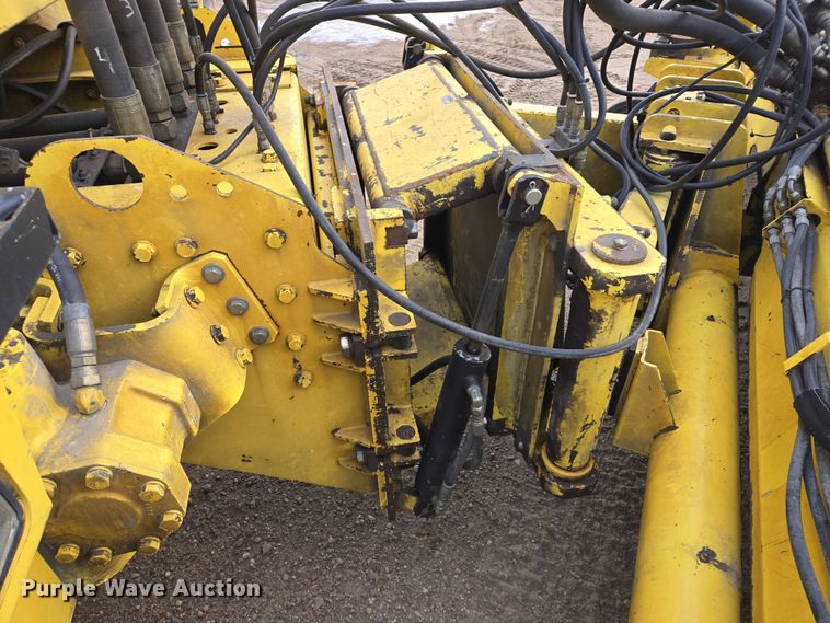 image for item EB1207 2005 MB Companies Oshkosh HB2723 street sweeper truck