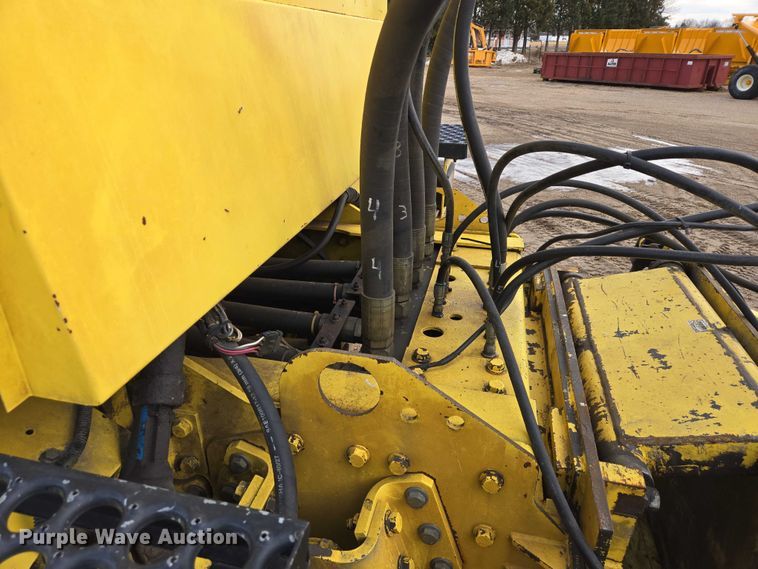 image for item EB1207 2005 MB Companies Oshkosh HB2723 street sweeper truck