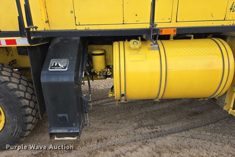 image for item EB1207 2005 MB Companies Oshkosh HB2723 street sweeper truck