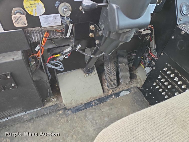 image for item EB1207 2005 MB Companies Oshkosh HB2723 street sweeper truck