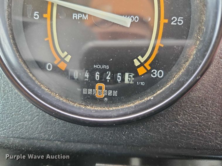 image for item EB1207 2005 MB Companies Oshkosh HB2723 street sweeper truck