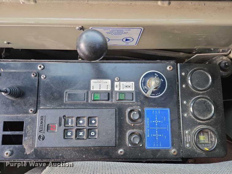 image for item EB1207 2005 MB Companies Oshkosh HB2723 street sweeper truck