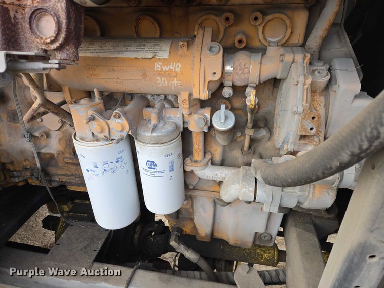 image for item EB1207 2005 MB Companies Oshkosh HB2723 street sweeper truck