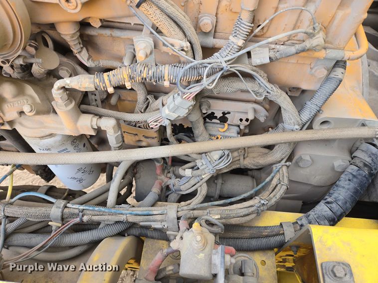 image for item EB1207 2005 MB Companies Oshkosh HB2723 street sweeper truck