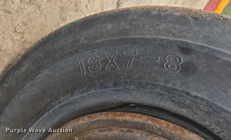 image for item EB1207 2005 MB Companies Oshkosh HB2723 street sweeper truck