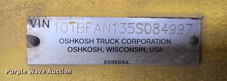 image for item EB1207 2005 MB Companies Oshkosh HB2723 street sweeper truck