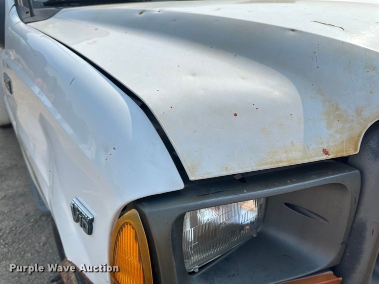 image for item EB2814 1999 Ford F550 utility / service truck