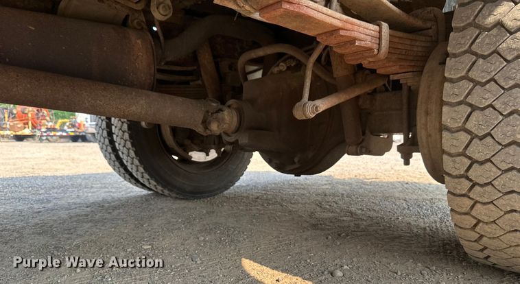 image for item EB2814 1999 Ford F550 utility / service truck