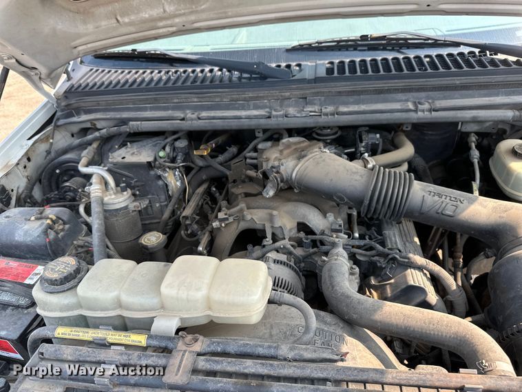 image for item EB2814 1999 Ford F550 utility / service truck