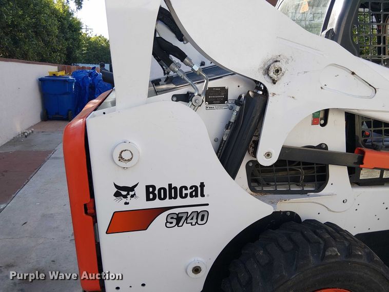 image for item EC1271 2021 Bobcat S740 skid steer loader