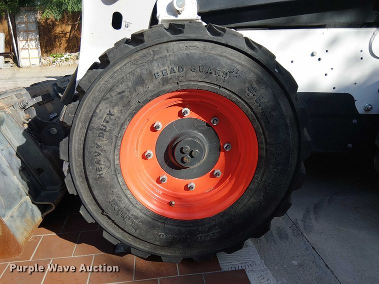 image for item EC1271 2021 Bobcat S740 skid steer loader