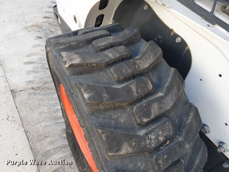 image for item EC1271 2021 Bobcat S740 skid steer loader