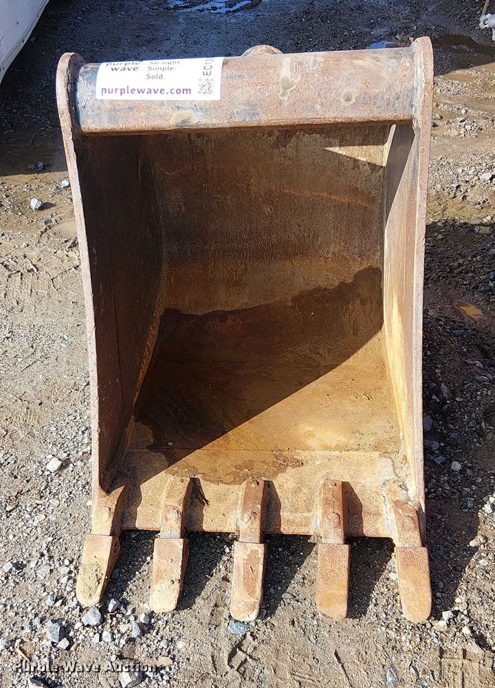 image for item EC1367 TAG excavator bucket