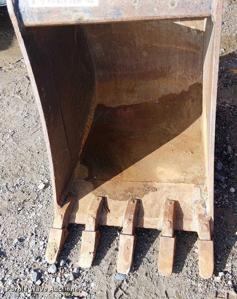 image for item EC1367 TAG excavator bucket