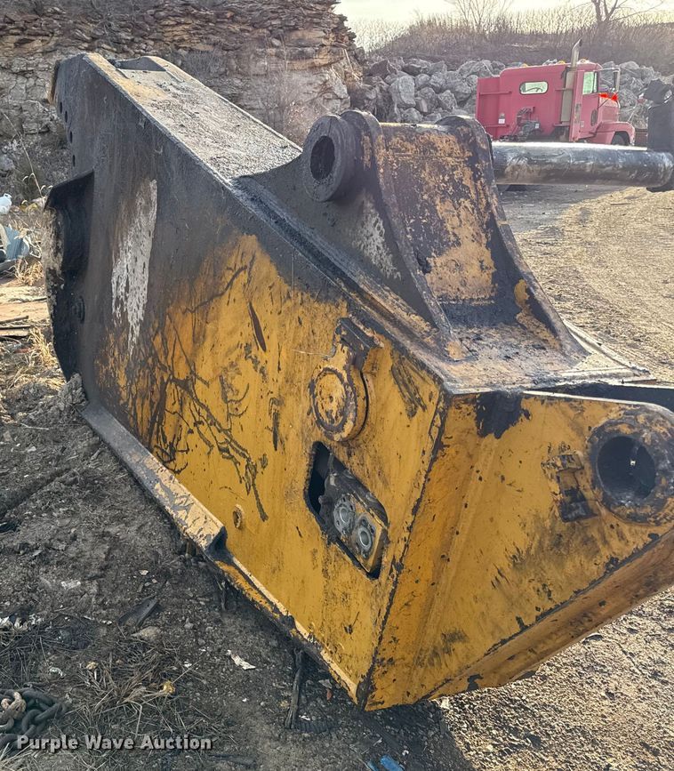 image for item EC4518 Labounty  excavator tree shear