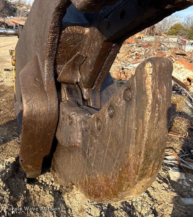 image for item EC4518 Labounty  excavator tree shear