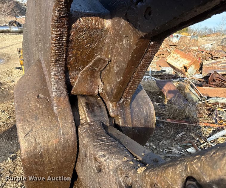 image for item EC4518 Labounty  excavator tree shear