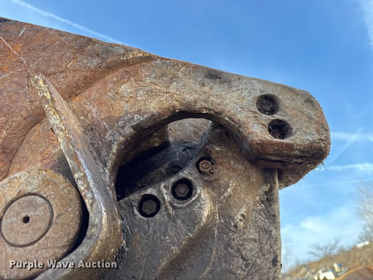 image for item EC4519 Labounty  excavator tree shear 