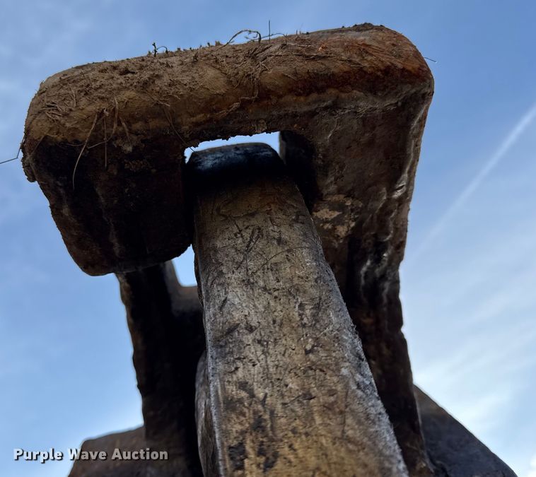 image for item EC4519 Labounty  excavator tree shear 